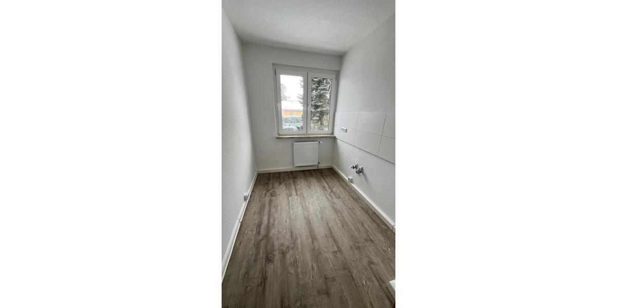 Etagenwohnung Kemberg - 3 Zimmer, 57 m&sup2;, 330&euro; | Angebot:25228152