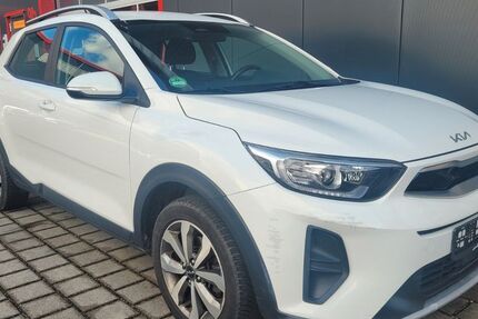 Kia Stonic 95.000 km 10.950 &euro; Puchheim (nähe München) 82178