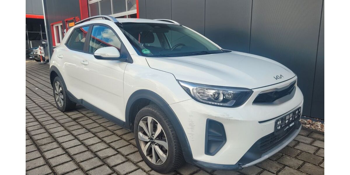 Kia Stonic 95.000 km 10.950 &euro; Puchheim (nähe München) 82178