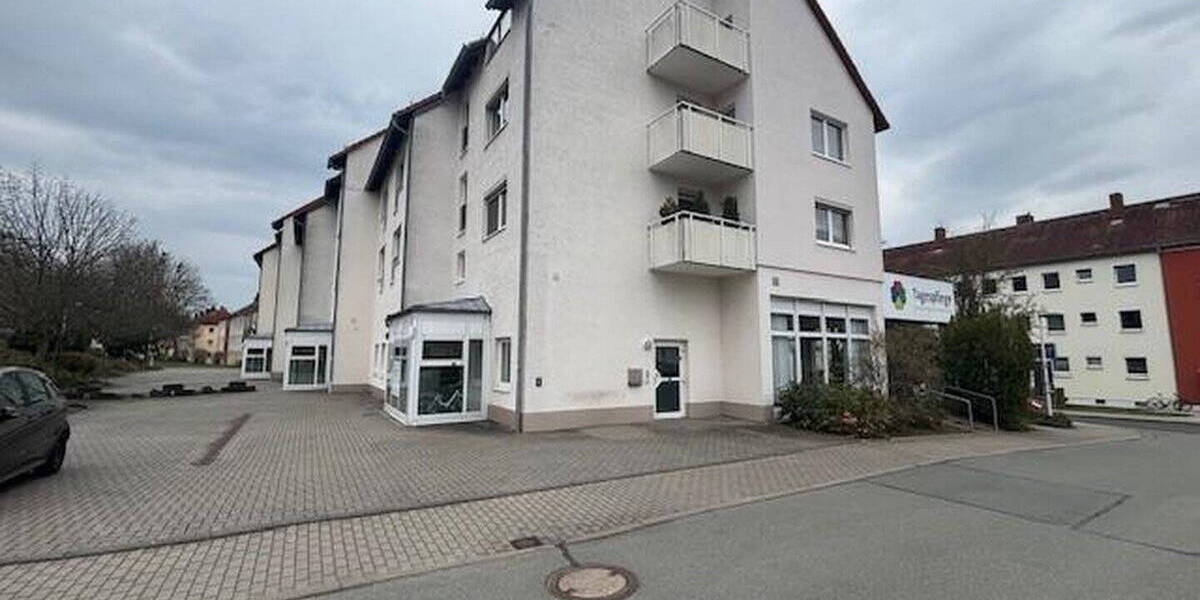Etagenwohnung Riesa Pausitzer Delle - 4 Zimmer, 94 m&sup2;, 108.000&euro; | Angebot:26065097