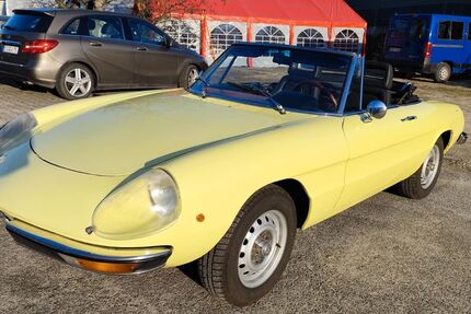 Alfa Romeo Spider 90.000 km 14.950 &euro; Esslingen 73734