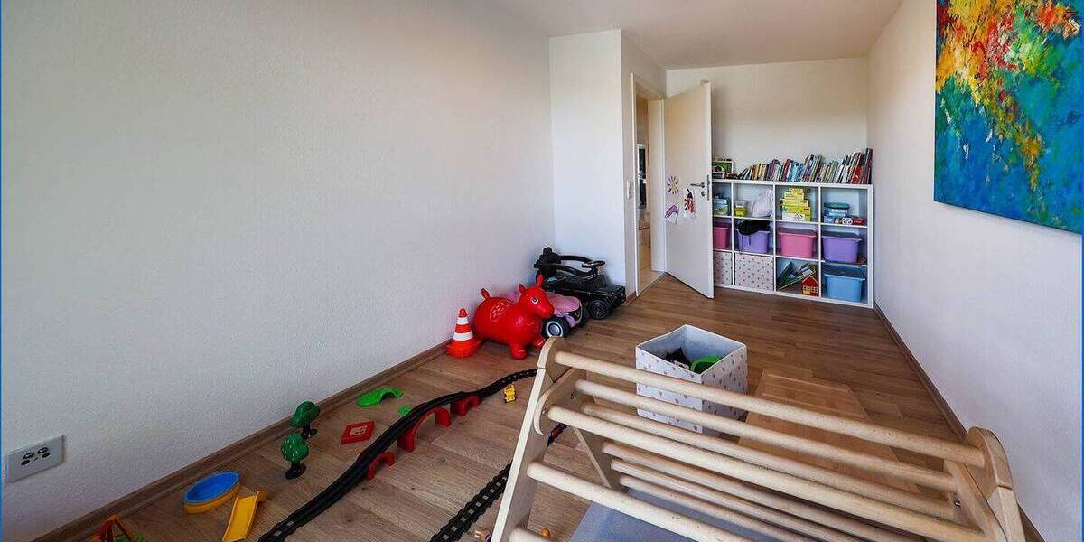 Etagenwohnung Radolfzell am Bodensee Radolfzell - 4 Zimmer, 101 m&sup2;, 490.000&euro; | Angebot:26393484