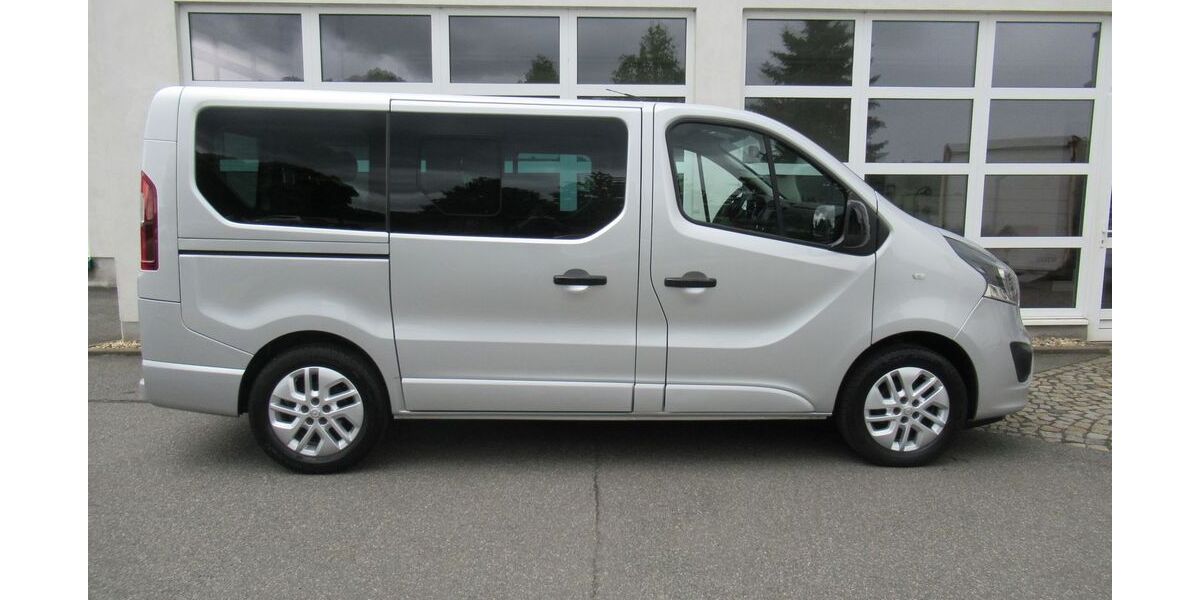 Opel Vivaro 94.120 km 22.200 &euro; Ebersbach 02730