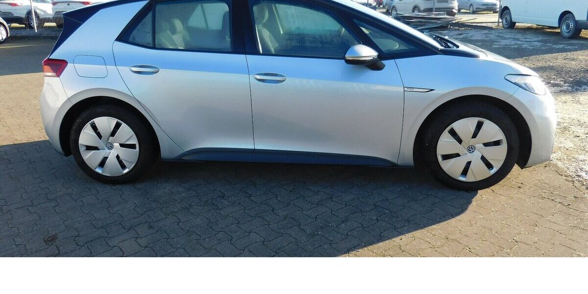 VW ID.3 Pro Elektrik 1-Gang Automatik Navi 22.700 km 18.990 &euro; Vordorf 38533