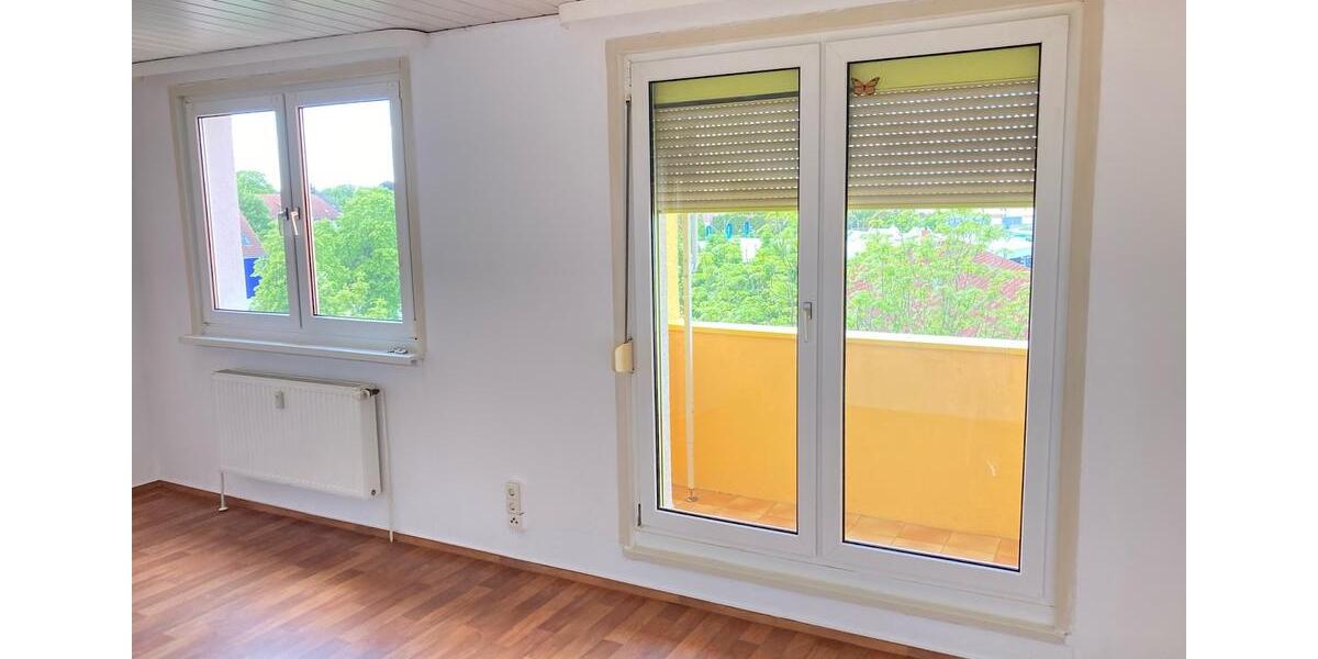 Etagenwohnung Bitterfeld-Wolfen Wolfen - 3 Zimmer, 57 m&sup2;, 337&euro; | Angebot:26645799