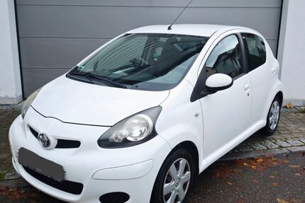 Toyota Aygo (X) 141.000 km 2.000 € Besigheim 74354