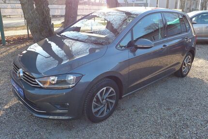 VW Golf Sportsvan 22.312 km 15.980 &euro; Berlin 13088