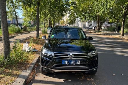 VW Touareg 174.500 km 17.650 &euro; Berlin 13587
