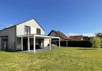 Haus zum Kaufen in Sandersdorf-Brehna Roitzsch 399.000 € 131.63 m²