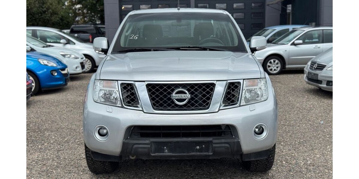 Nissan Navara 151.000 km 14.900 &euro; Kamp-Lintfort 47475