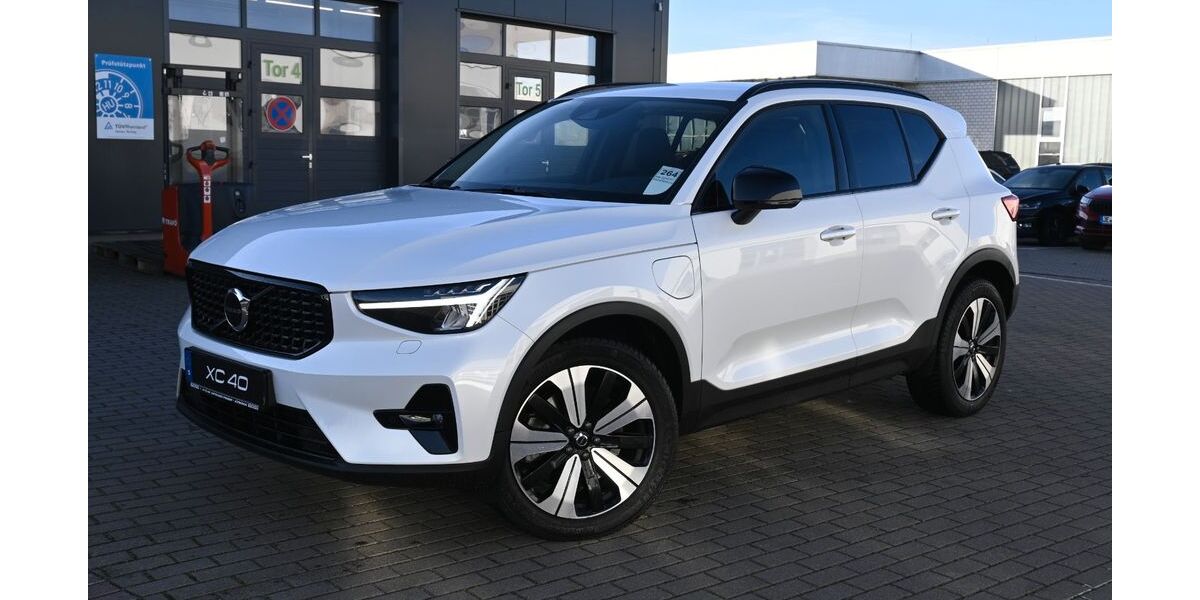 Volvo XC40 46.630 km 32.900 &euro; Jüterbog 14913