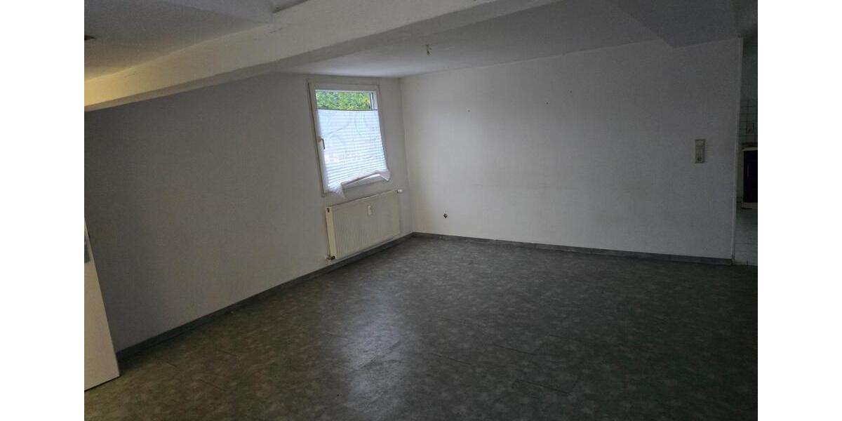 Dachgeschoßwohnung Saarbrücken Neue Bremm - 3 Zimmer, 92 m&sup2;, 1.050&euro; | Angebot:25637813