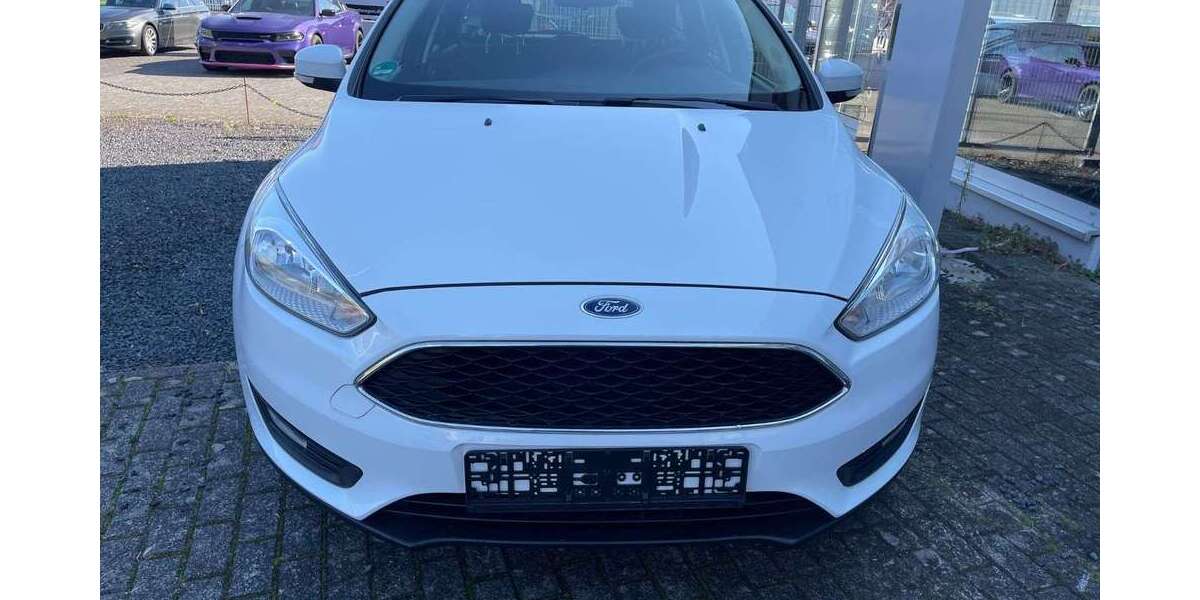 Ford Focus 32.900 km 9.490 &euro; Bergheim 50129