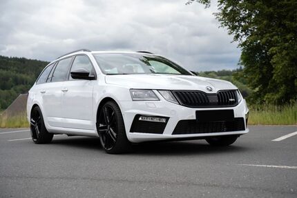 Skoda Octavia 90.000 km 23.999 &euro; Klingenthal 08248