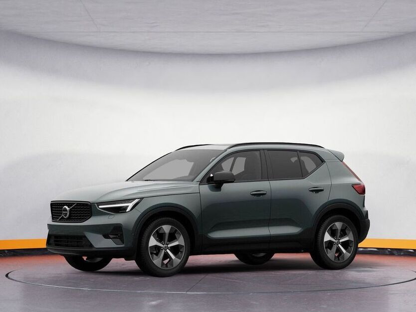 Volvo XC40 B3 Benzin 2WD Ultra Dark DKG/AHK/Pixel/