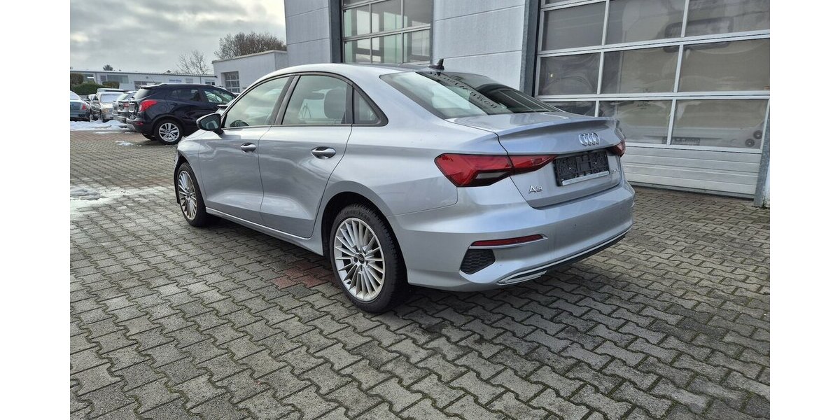 Audi A3 35 TDI advanced Rückfahrkamera, Virtual Cockpit 106.600 km 17.990 &euro; Rodgau 63110