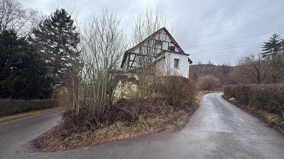 Mehrfamilienhaus, Wohnhaus Meschede - 10 Zimmer, 222 m&sup2;, 220.000&euro; | Angebot:25286752