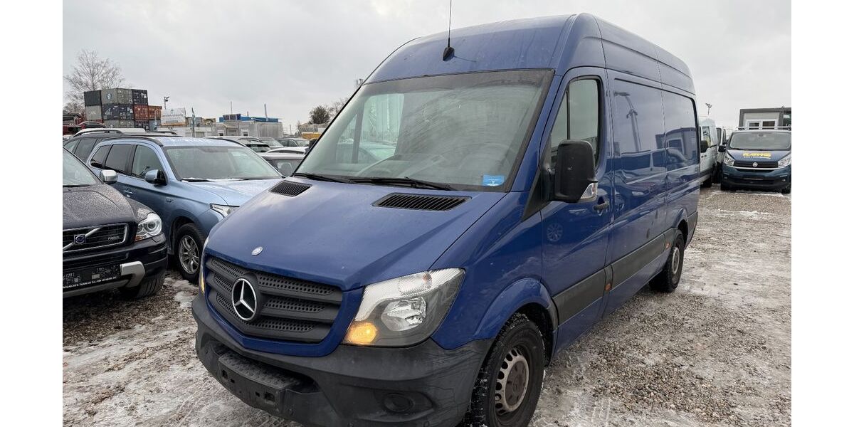Mercedes-Benz Sprinter 270.000 km 8.990 &euro; München 81829