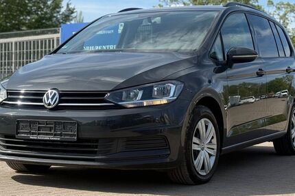 VW Touran 140.000 km 13.599 &euro; Hannover 30179