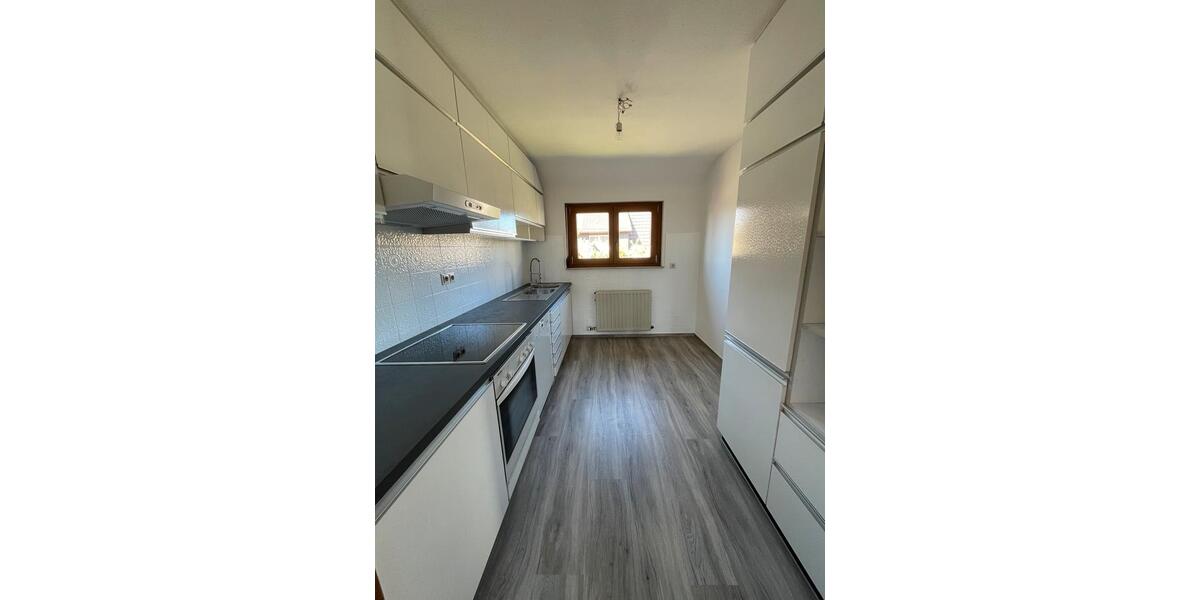 Etagenwohnung Nufringen - 3 Zimmer, 83 m&sup2;, 1.000&euro; | Angebot:26398170