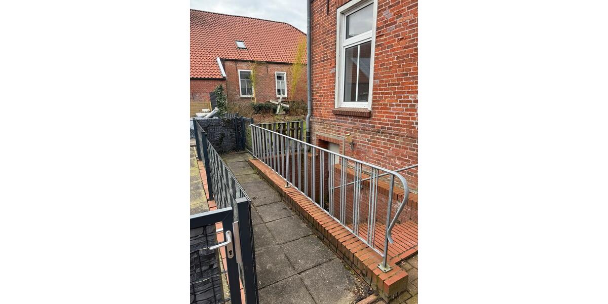 Erdgeschoßwohnung Krummhörn - 4 Zimmer, 120 m&sup2;, 900&euro; | Angebot:25299211