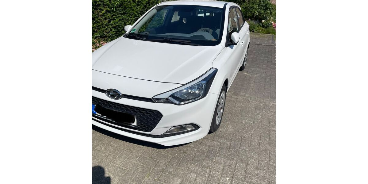 Hyundai i20 79.390 km 9.200 &euro; Bonn 53177