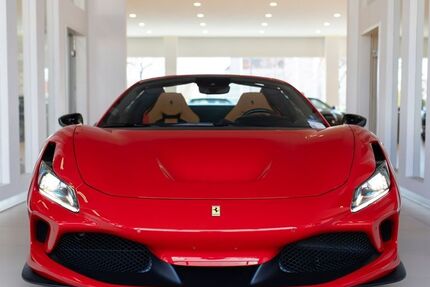 Ferrari F8 16.774 km 349.488 € Markranstädt 04420