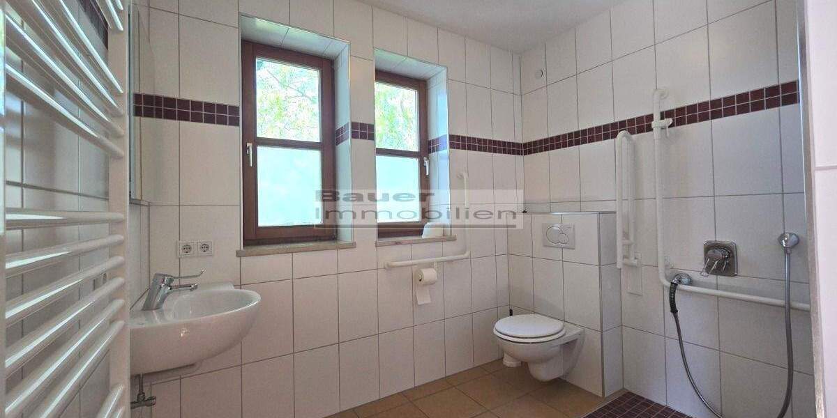 Einfamilienhaus Kösching - 5 Zimmer, 148 m&sup2;, 635.000&euro; | Angebot:23059846