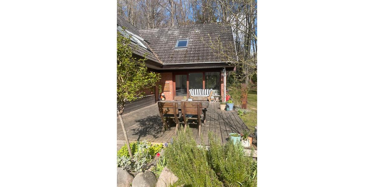 Einfamilienhaus Heikendorf - 7 Zimmer, 190 m&sup2;, 2.700&euro; | Angebot:26222099