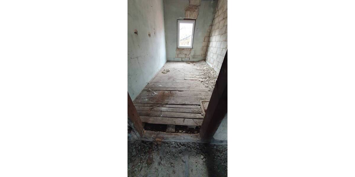Reihenmittelhaus Bad Schmiedeberg - 5 Zimmer, 115 m&sup2;, 70.000&euro; | Angebot:25725620