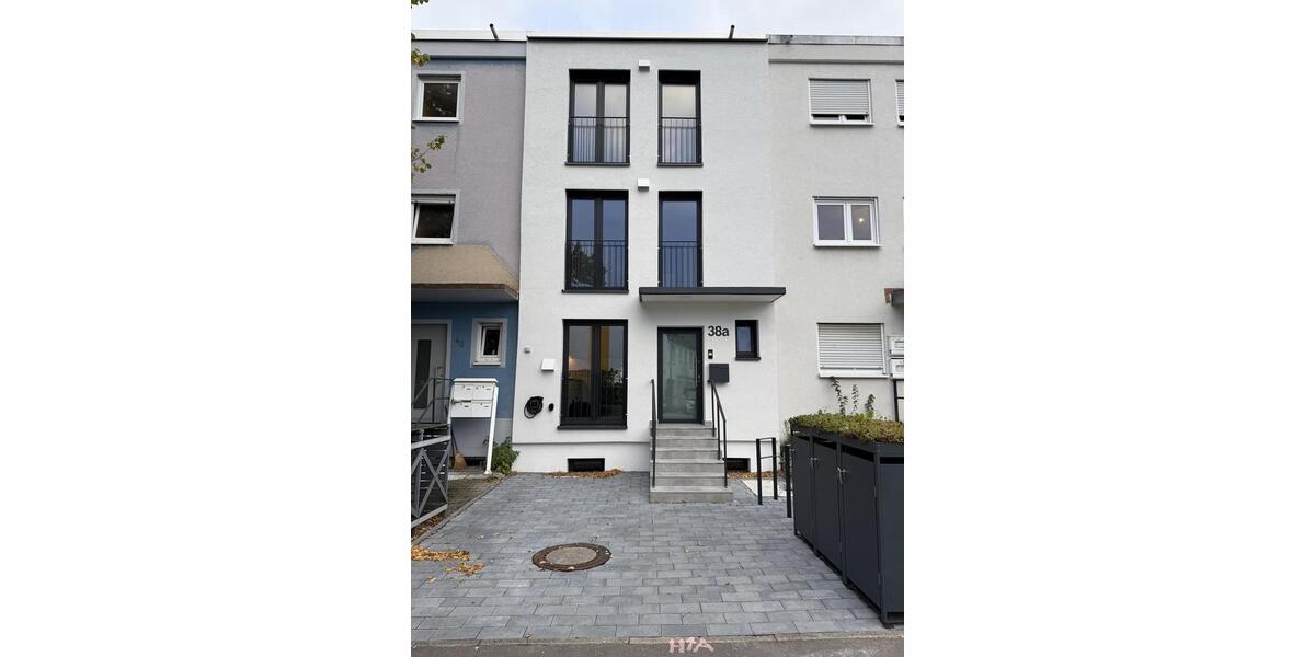 Reihenhaus Freiburg im Breisgau Haslach - 6 Zimmer, 160 m&sup2;, 3.250&euro; | Angebot:25361243