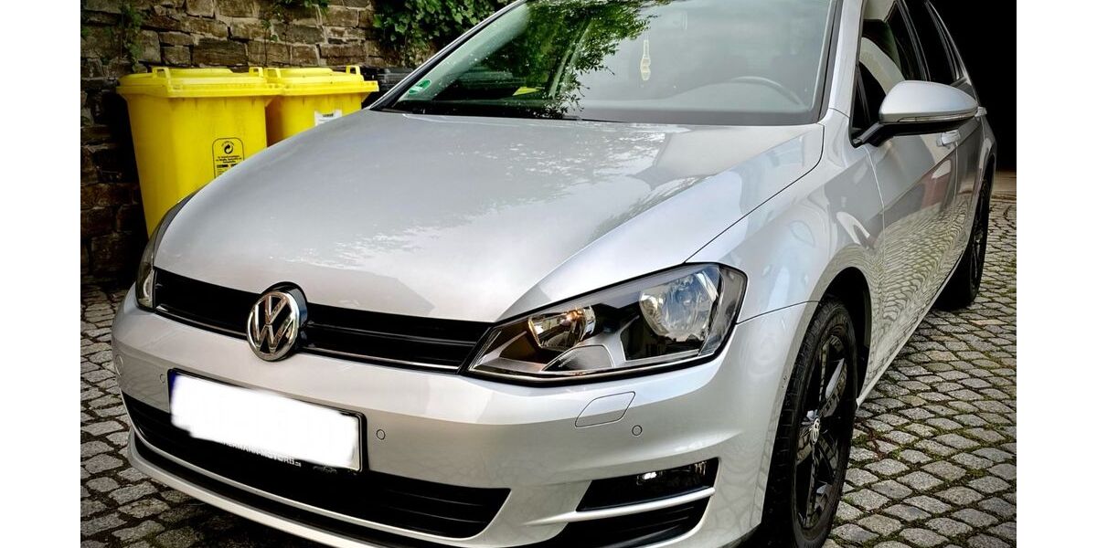 VW Golf 153.000 km 9.999 € Thum 09419