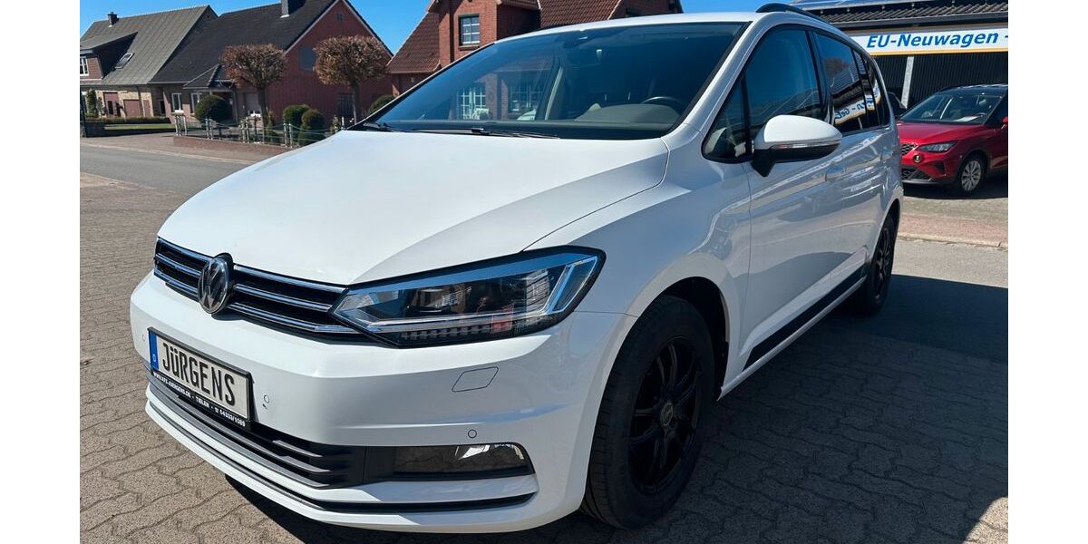 VW Touran 113.573 km 18.990 &euro; Tielen 24803