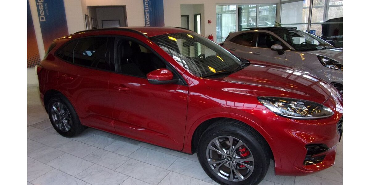 Ford Kuga 16.980 km 29.790 &euro; Wolfen 06766