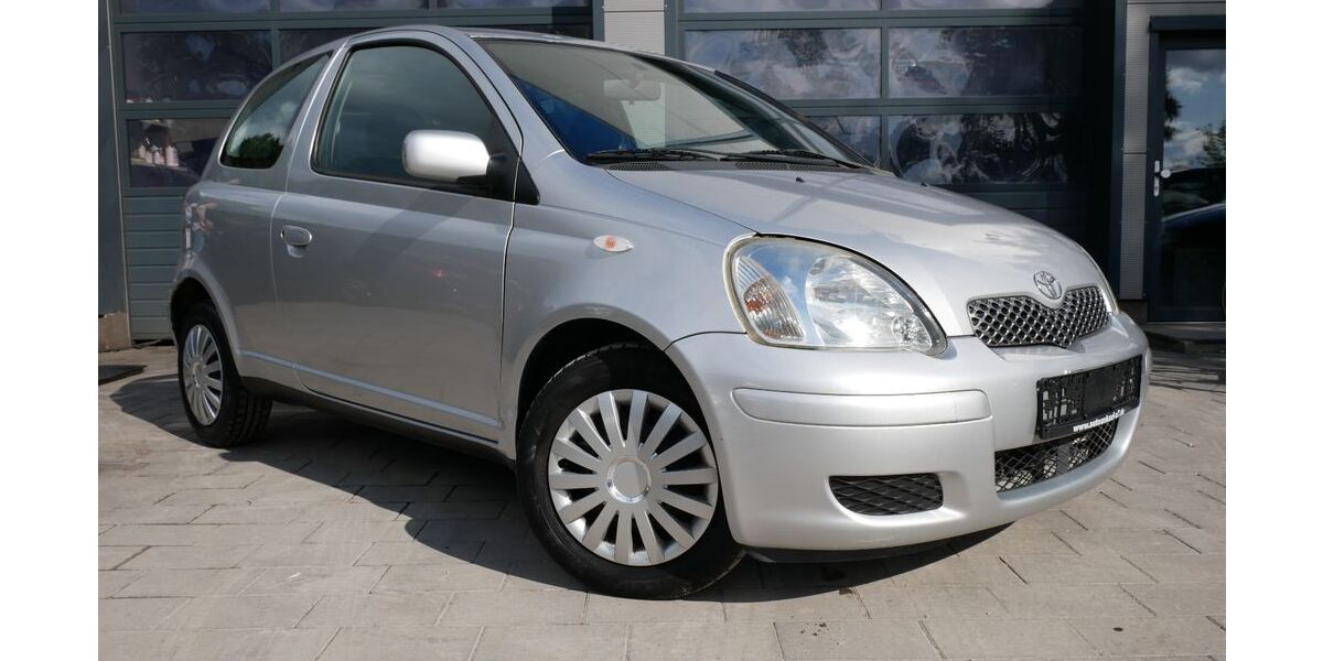 Toyota Yaris 153.512 km 1.999 &euro; Isernhagen OT Altwarmbüchen bei Hannover A2/A7 30916