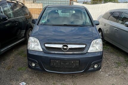 Opel Meriva 123.900 km 3.790 &euro; Frankfurt am Main 65933