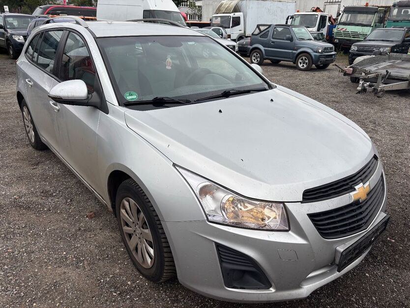 Chevrolet Cruze 176.000 km 3.490 € Hamburg 22113