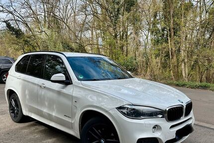 BMW X5 121.500 km 25.900 &euro; Mainz 55118