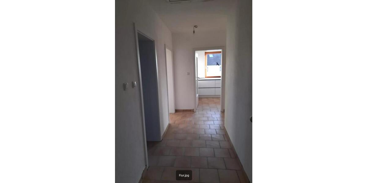 Etagenwohnung Weiding - 4 Zimmer, 97 m&sup2;, 700&euro; | Angebot:26336682