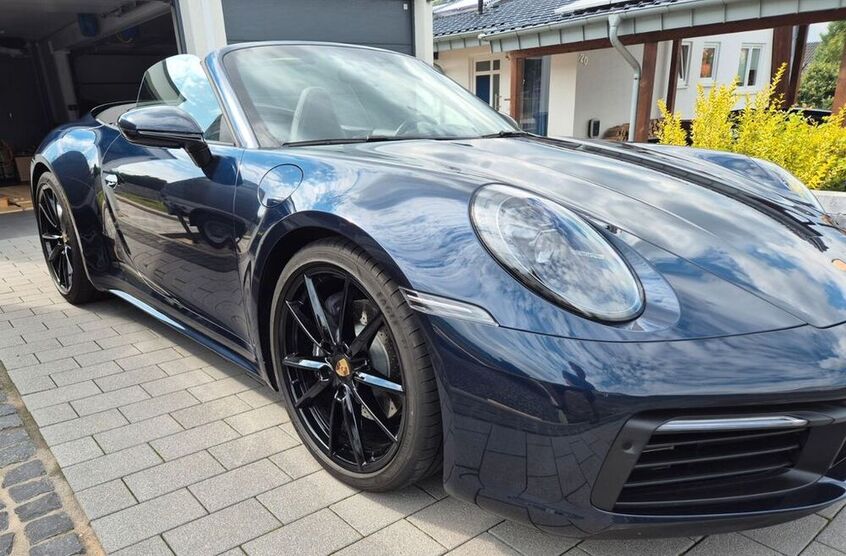 992