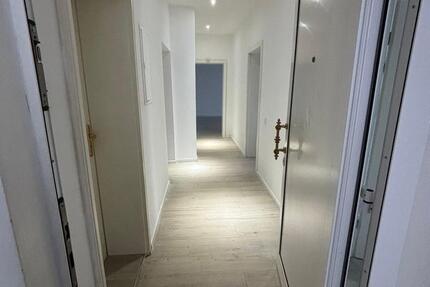 Erdgeschosswohnung zur Miete in Neheim 4 zimmer