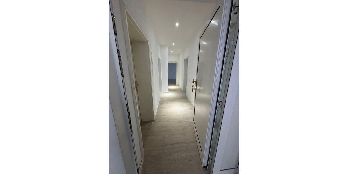 Erdgeschosswohnung zur Miete in Neheim 4 zimmer