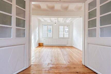 Haus Euskirchen Flamersheim - 7 Zimmer, 190 m&sup2;, 2.280&euro; | Angebot:25567144