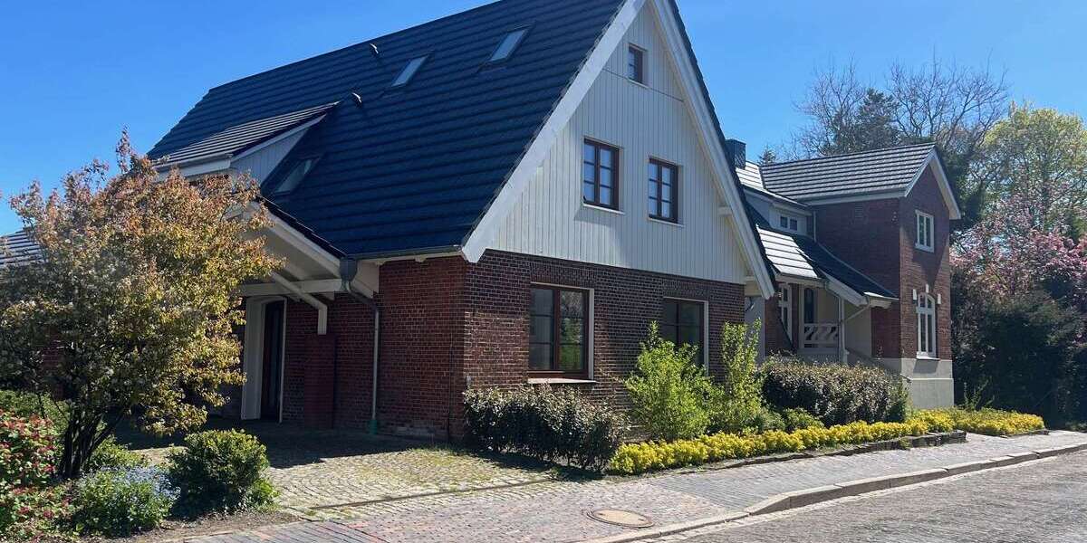 Einfamilienhaus Meldorf - 6 Zimmer, 234 m&sup2;, 2.000&euro; | Angebot:26396652