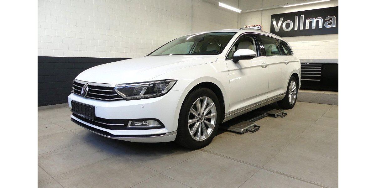 VW Passat 193.658 km 14.500 € Paderborn 33106