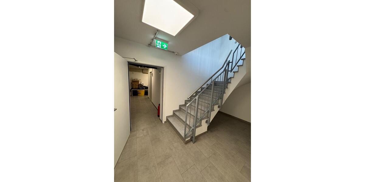 Vermietung von Keller-Aktenräumen zimmer