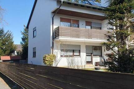 Großzügige Familien-DHH in Puchheim Bahnhof. m. DG. zum Ausbau, 354m² Gesamt Grundanteil. 5 zimmer