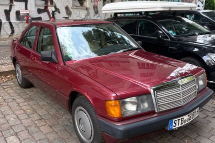 Mercedes-Benz 190 336.000 km 3.999 &euro; Berlin 10405