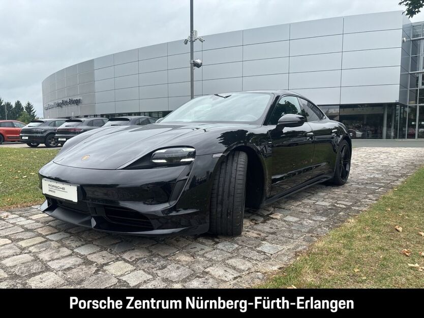 Porsche Taycan 28.300 km 89.990 € Nürnberg 90425