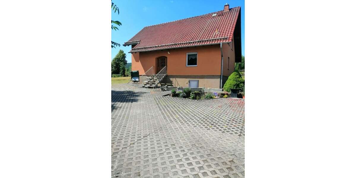 geräumiges 1-2 Familienhaus mit großem Garten und super Wohnlage - Einfamilienhaus Saalfeld/Saale Saale | Angebot:26384576